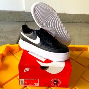 NIKE Court Vision Alta LTS Womens Sneakers - Black/White - Size 9.5